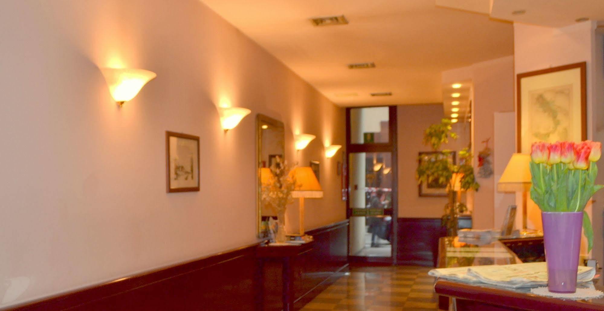 Buenos Aires Hotel Milánó Kültér fotó